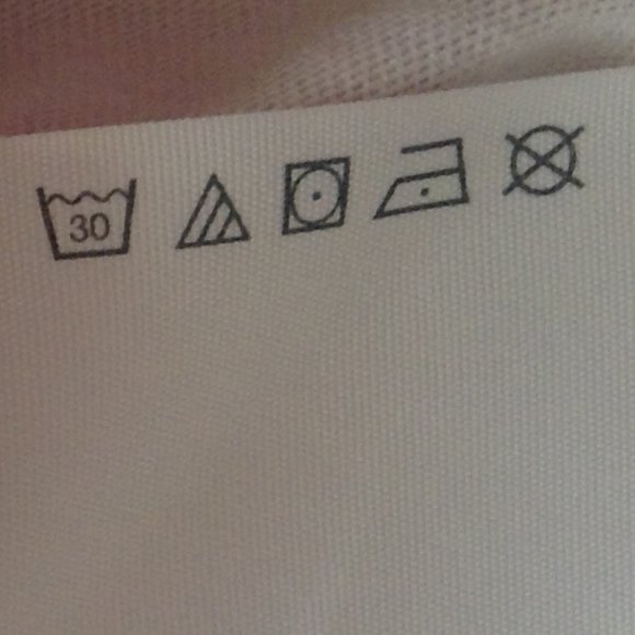 Abercrombie Kids White Short-Sleeved T-Shirt with Logo, Boys Sz. 15/16 - Picture 8 of 8